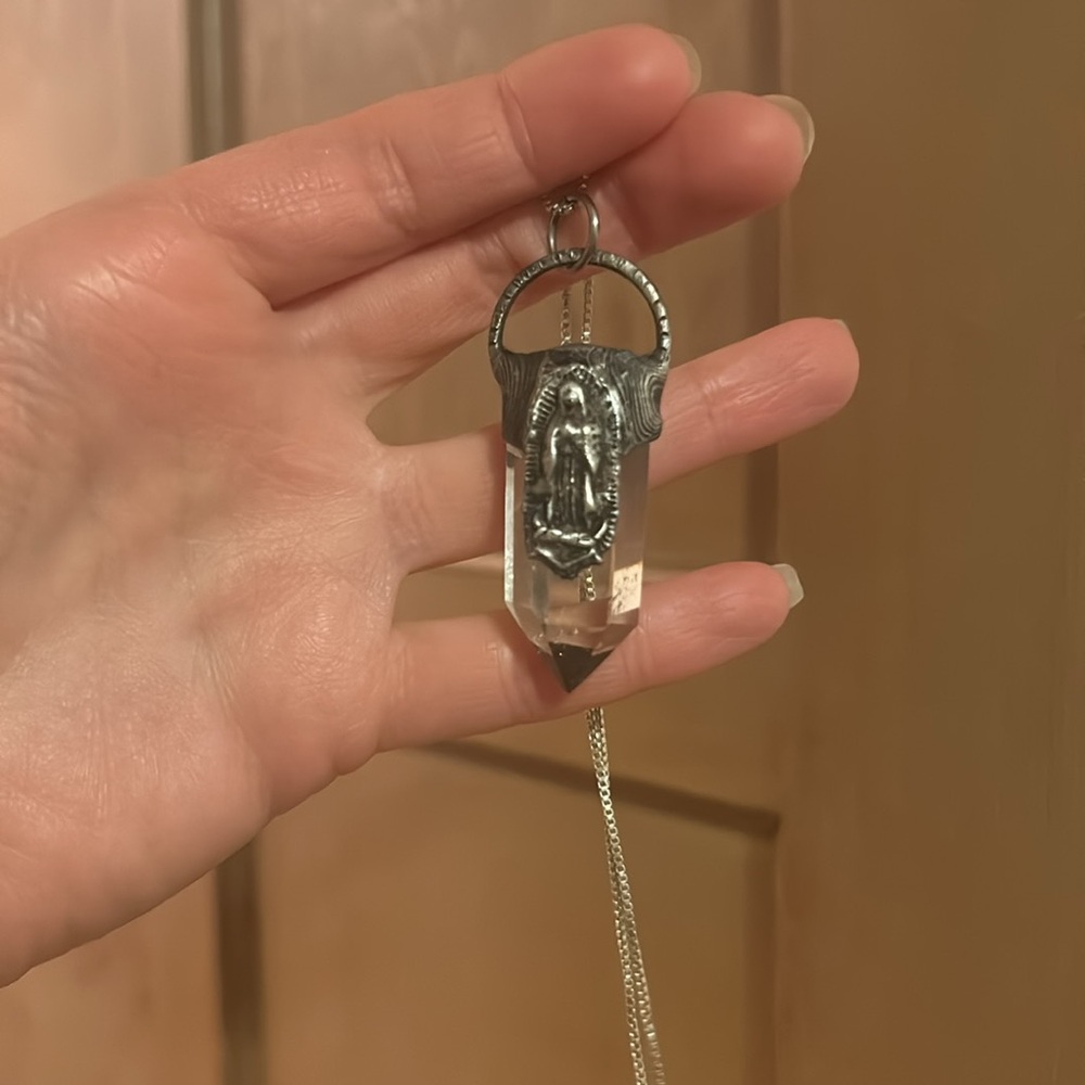 🪬 Virgin Mary Quartz Crystal & Aquamarine 🧿 - Picture 4 of 8